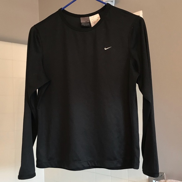 Nike Tops - *LAST CALL* Nike women technical long sleeve
